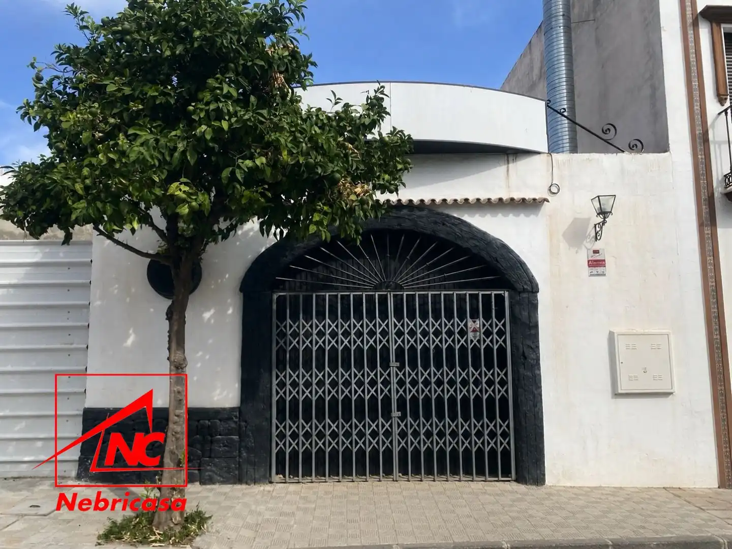 Locale commerciale in vendita a Las Cabezas de San Juan