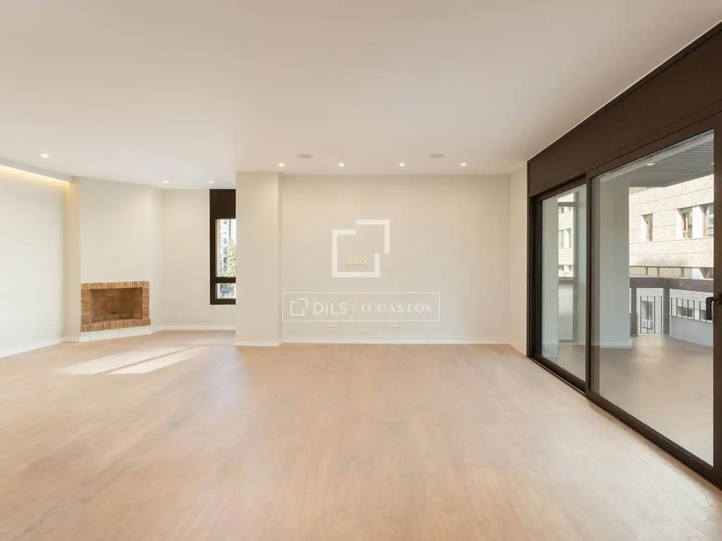 Wohnzimmer von Wohnung zur Miete in Barcelona mit Klimaanlage und Heizung