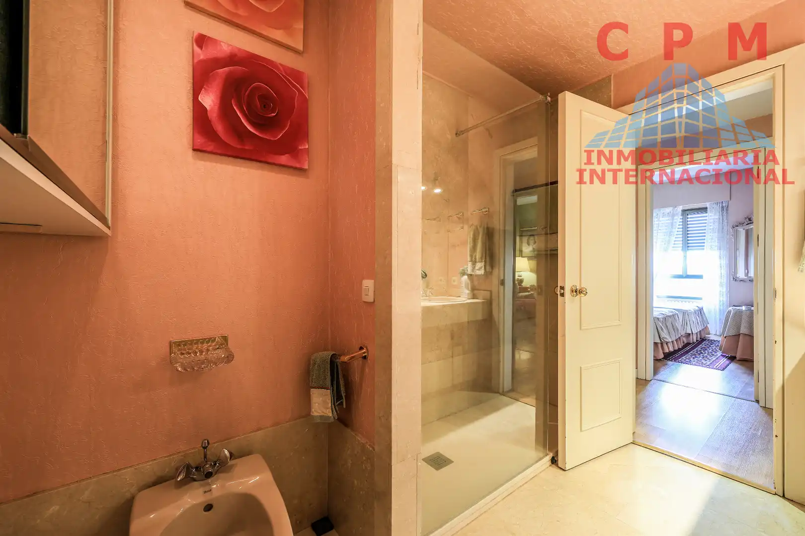 Badezimmer von Wohnung zur Miete in Madrid mit Klimaanlage, Heizung und Parkett