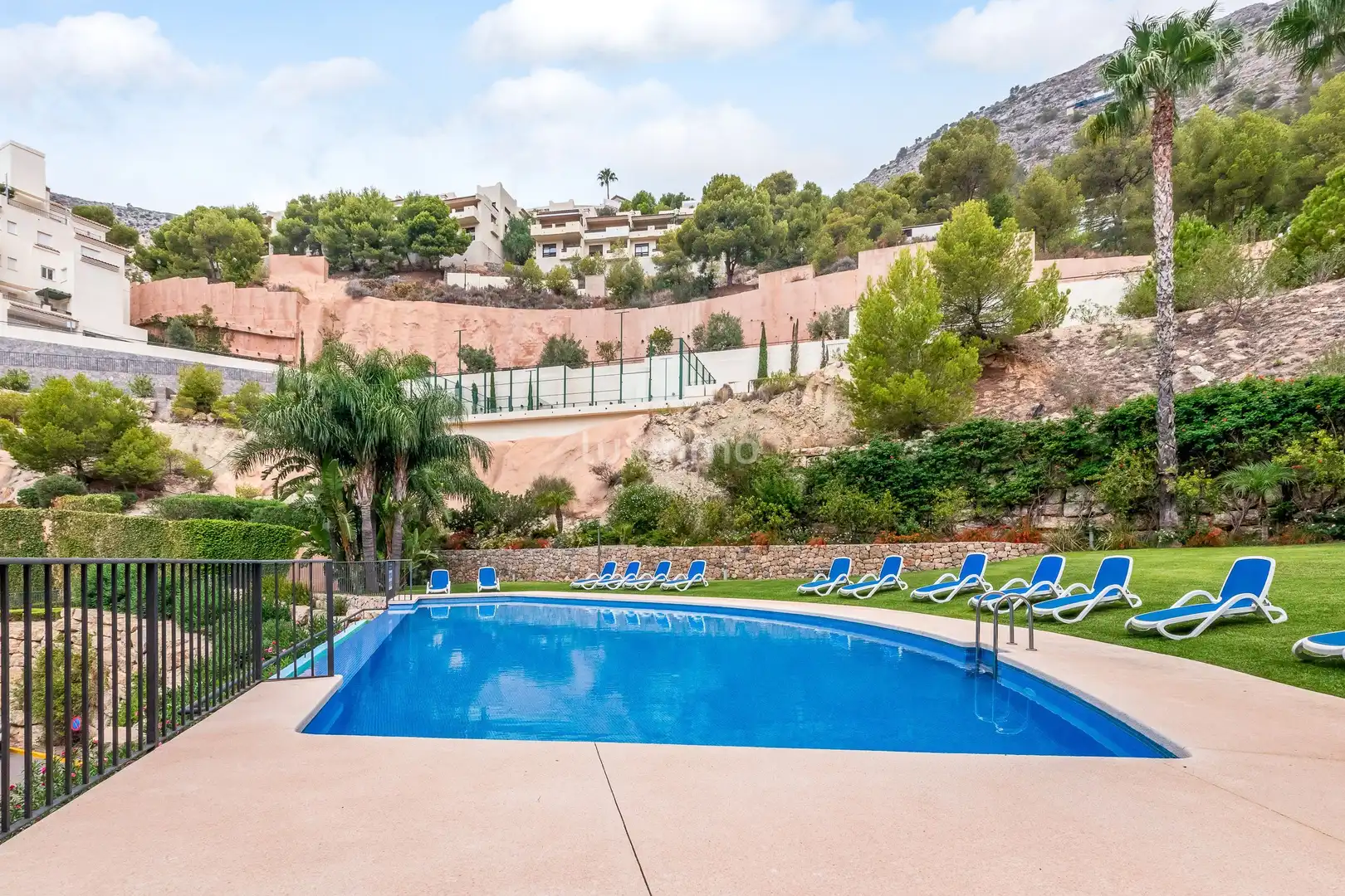 Piscina de Piso en venta en Altea con Aire acondicionado, Jardín privado y Terraza