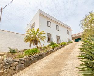 Exterior view of House or chalet for sale in Arucas  with Heating, Private garden and Terrace