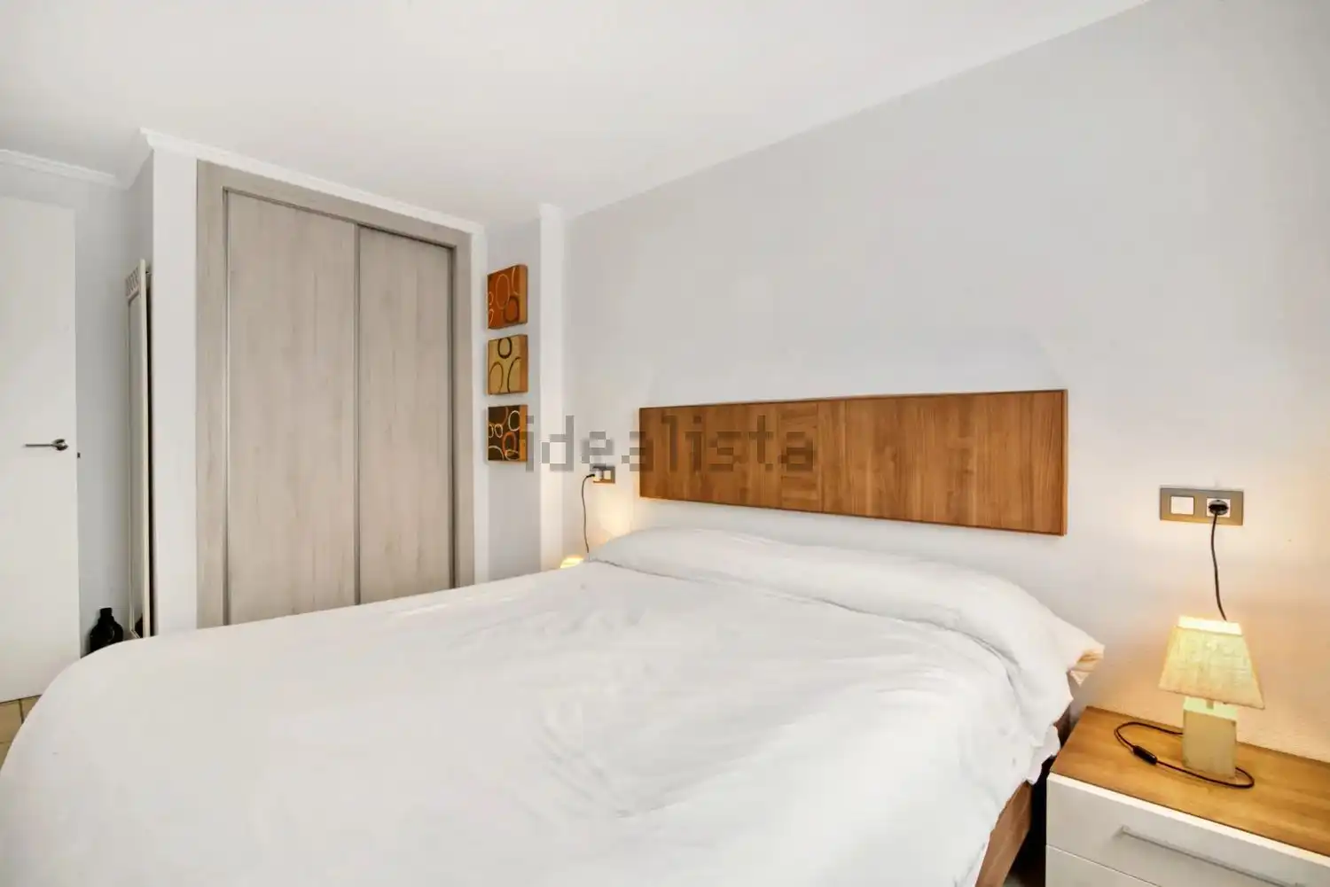 Schlafzimmer von Wohnung zur Miete in Calpe / Calp mit Abstellraum, Möbliert und Waschmaschine