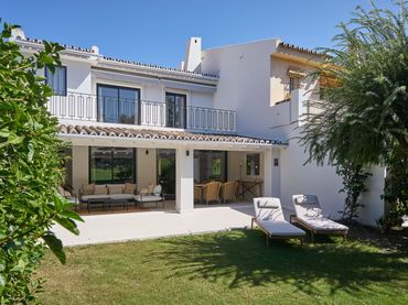 Adosado en venta en Nueva Andalucía