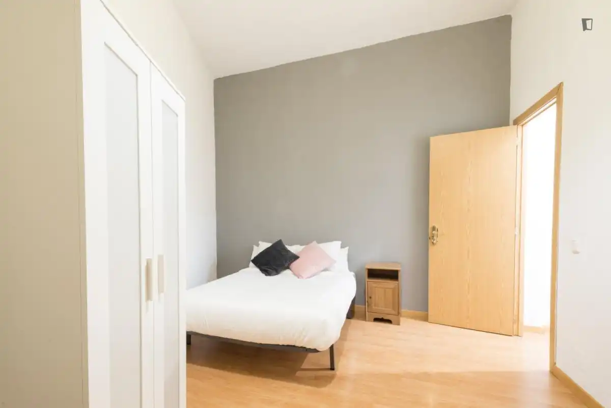 Zimmer in Universidad - Malasaña