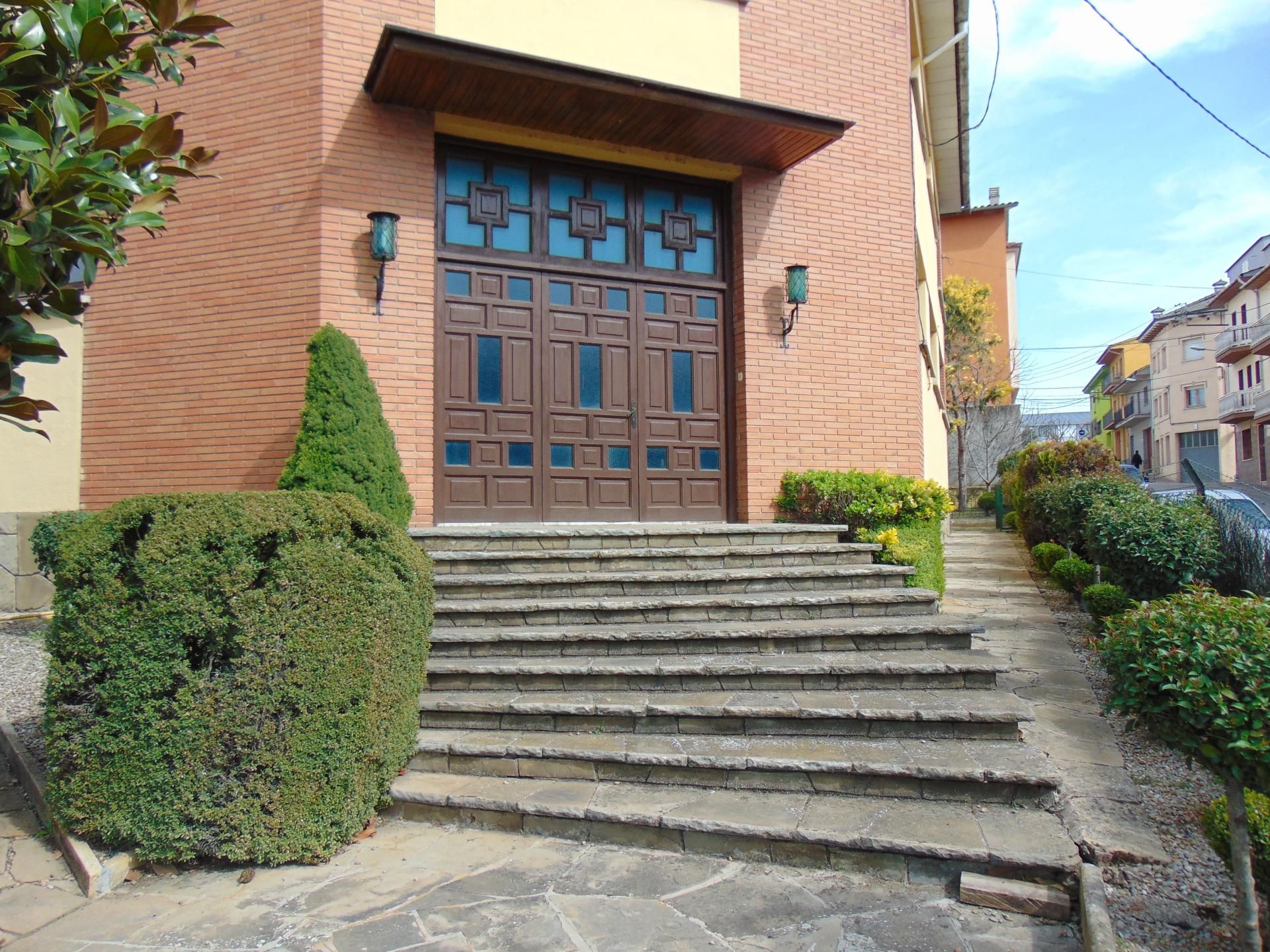 Exterior view of House or chalet for sale in Roda de Ter  with Heating