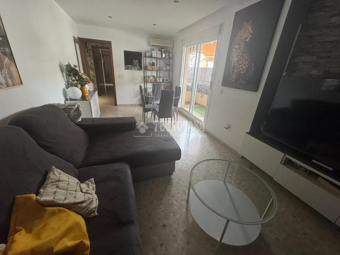Living room of Flat for sale in El Puerto de Santa María  with Air Conditioner and Balcony