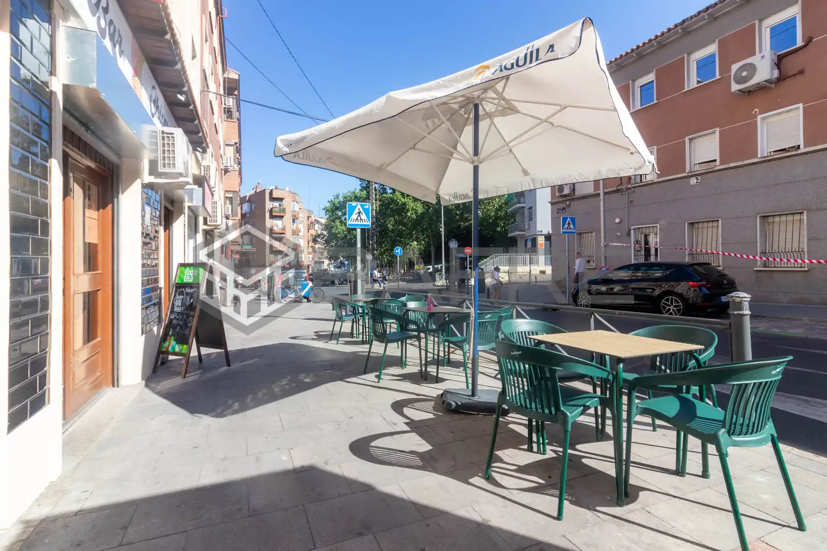 Vista exterior de Local en venda en Madrid