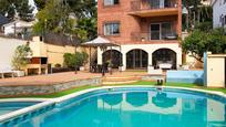 Swimming pool of House or chalet for sale in Castelldefels  with Air Conditioner, Heating and Private garden