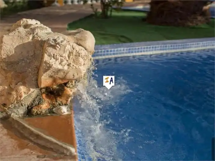 Piscina de Local en venta en Luque con Aire acondicionado y Internet