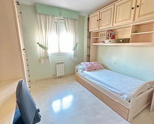 Bedroom of Flat to share in  Granada Capital  with Furnished