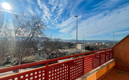 Vista exterior de Casa o xalet en venda en Plasencia amb Aire condicionat, Calefacció i Terrassa