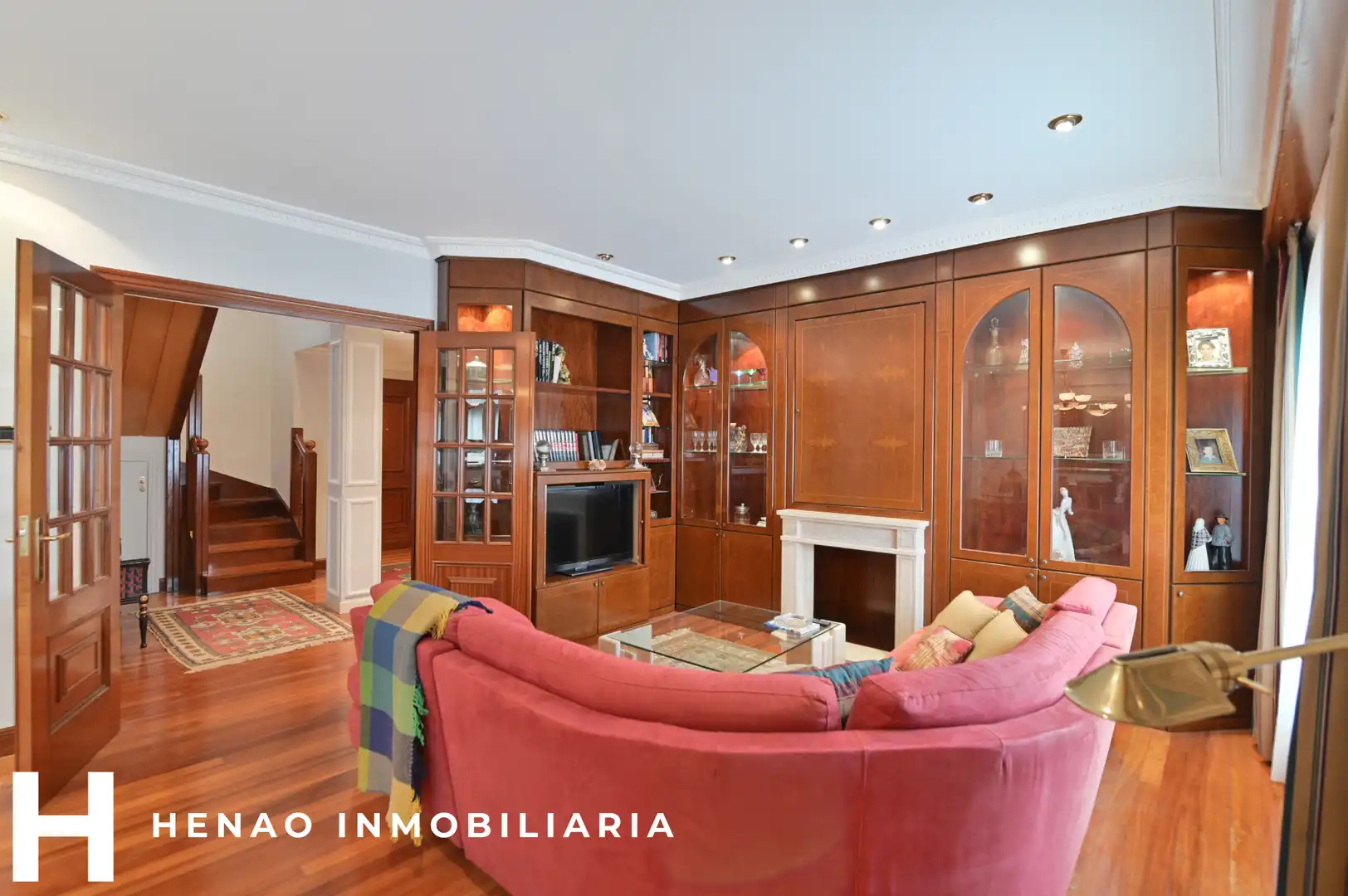 Living room of Flat for sale in Bilbao   with Heating, Parquet flooring and Terrace