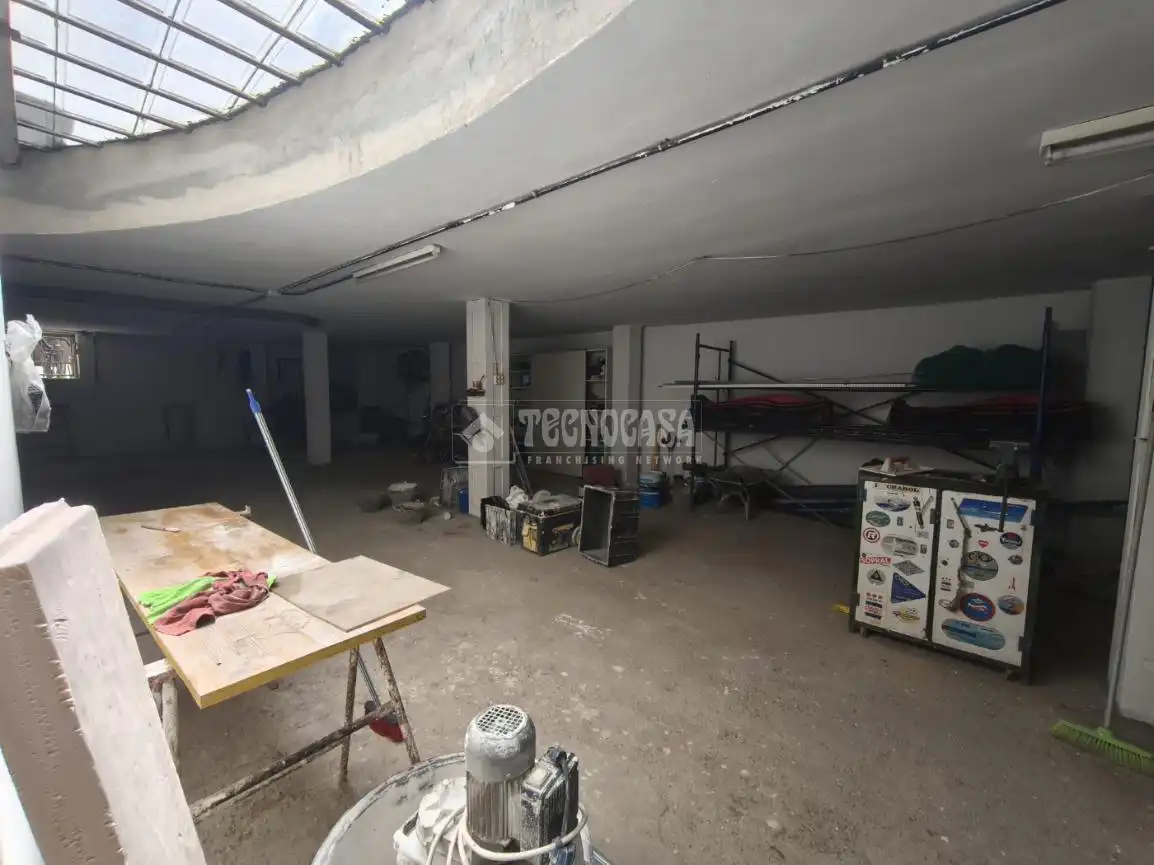 Local en venta en Parla