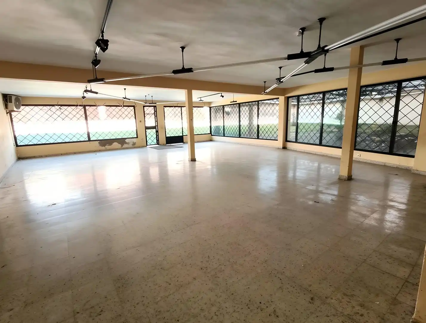 Local comercial en venda a Casco Antiguo Sur, imagen 4