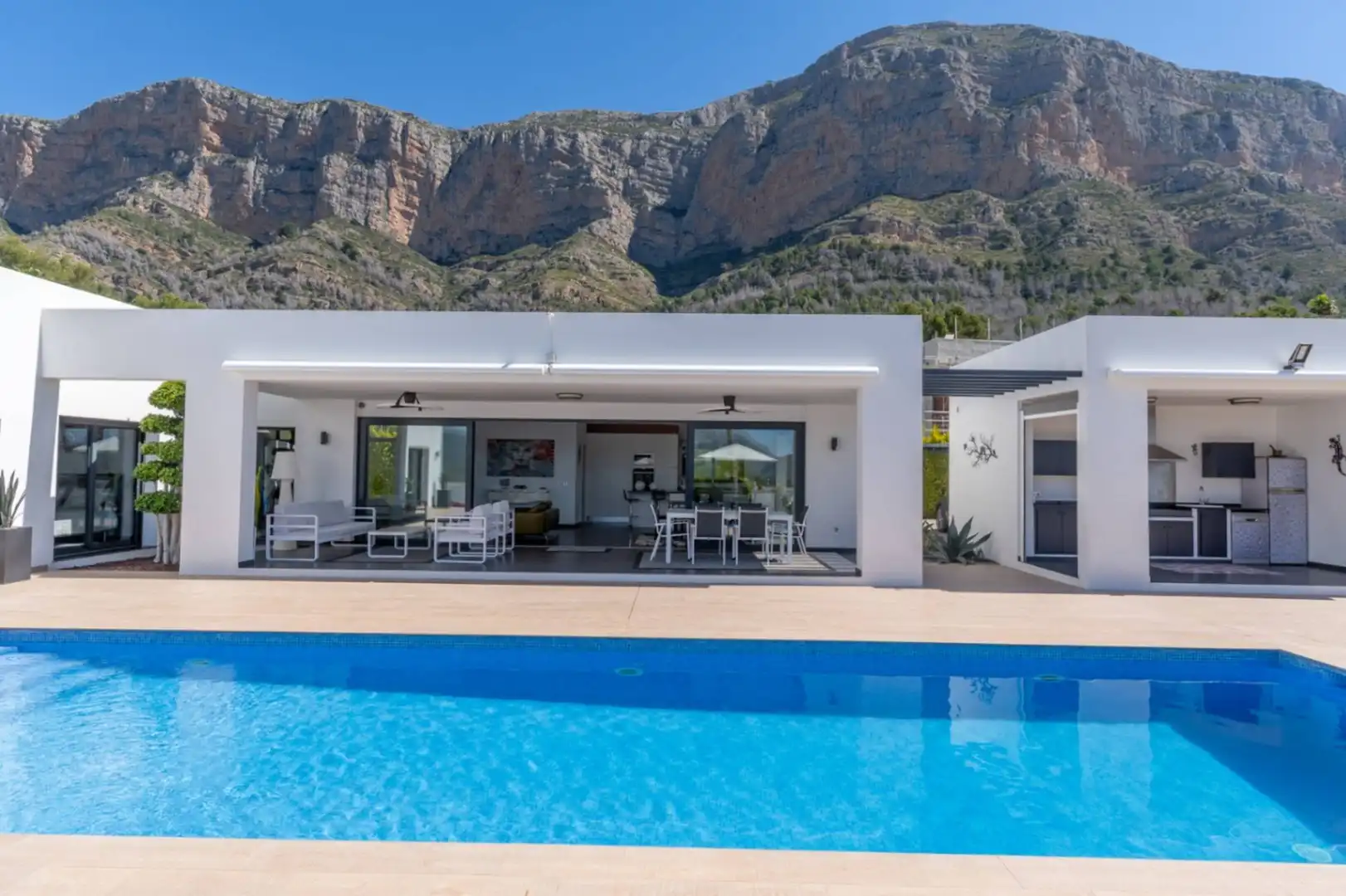 Piscina de Casa o xalet en venda en Jávea / Xàbia amb Aire condicionat, Calefacció i Jardí privat