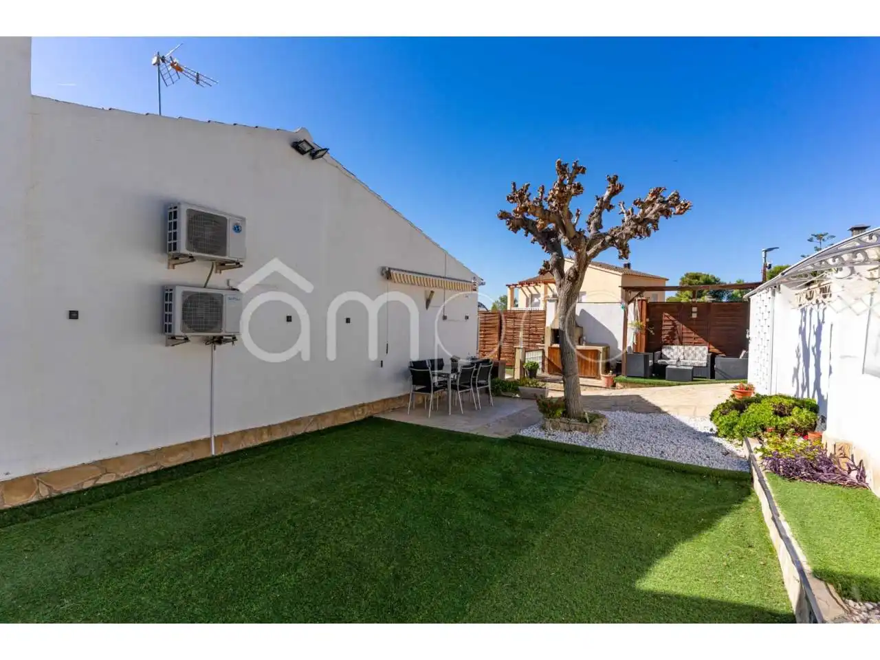 Casa adosada en venta en La Pobla de Montornès