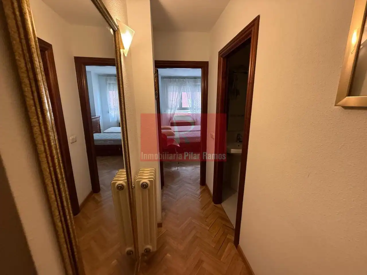 Habitación de Piso en venta en León Capital  con Calefacción, Parquet y Terraza