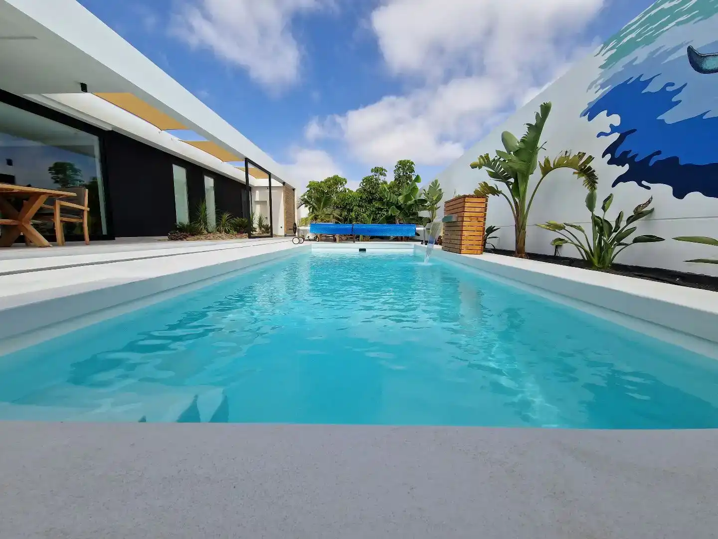 Schwimmbecken von Wohnung zum Verkauf in La Oliva mit Klimaanlage, Privatgarten und Schwimmbad