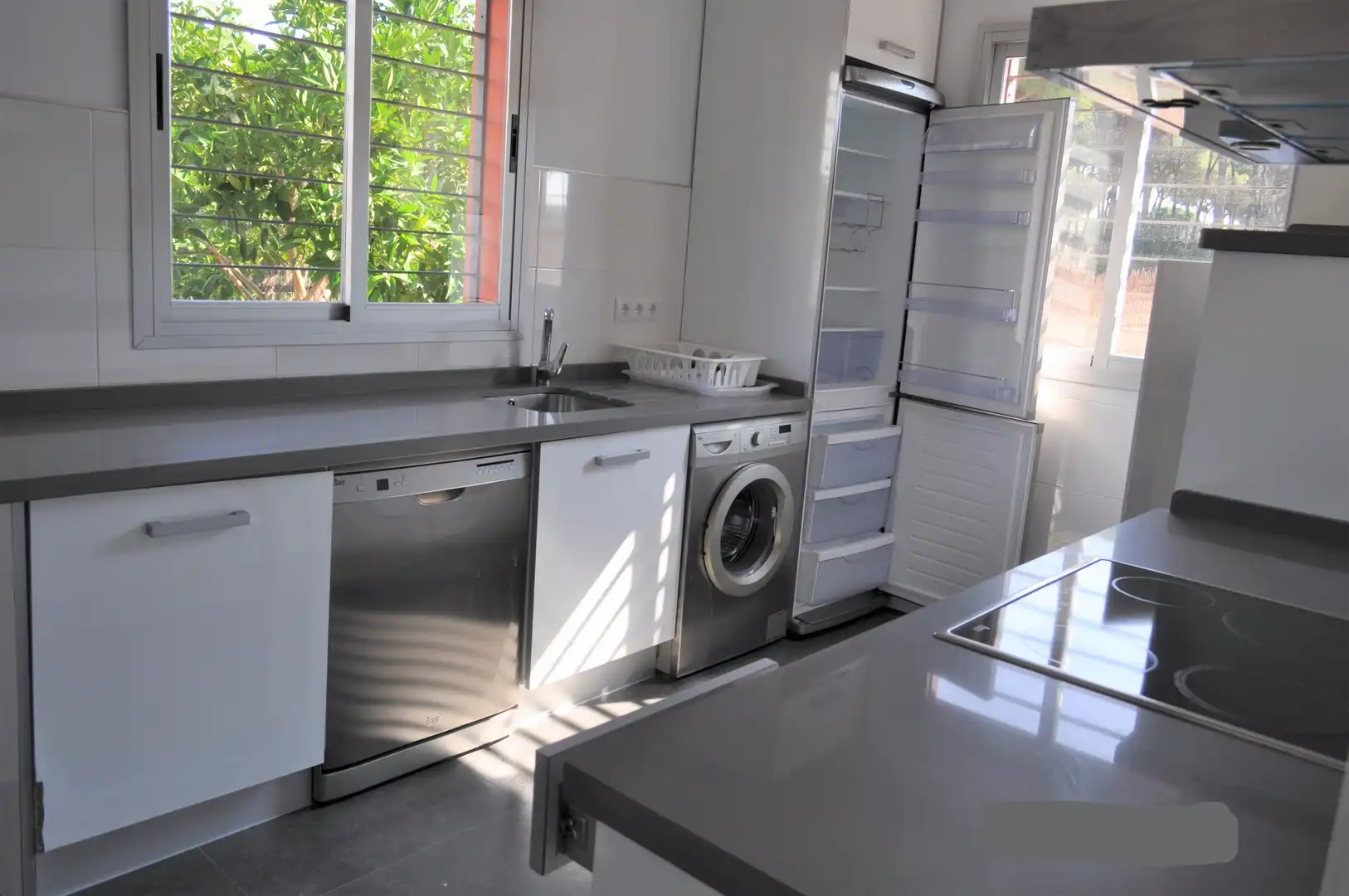 Cocina de Casa o chalet en venta en Bollullos de la Mitación con Aire acondicionado, Jardín privado y Terraza