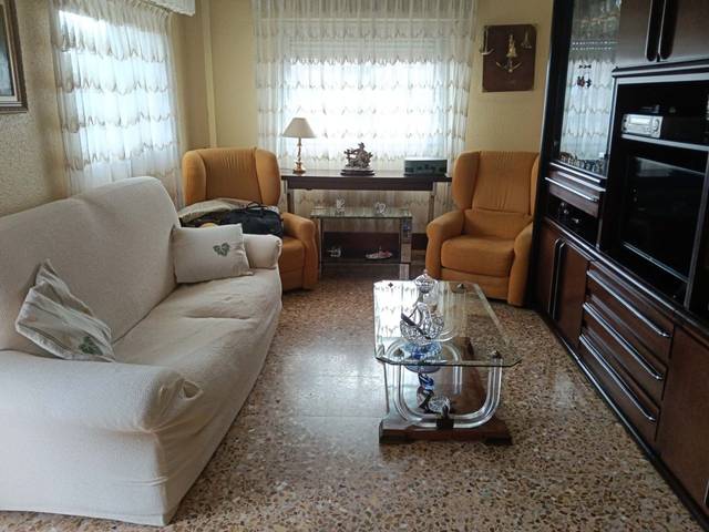 Piso en Venta en alonso carlos comin ros en Parque Palomar – Bombarda