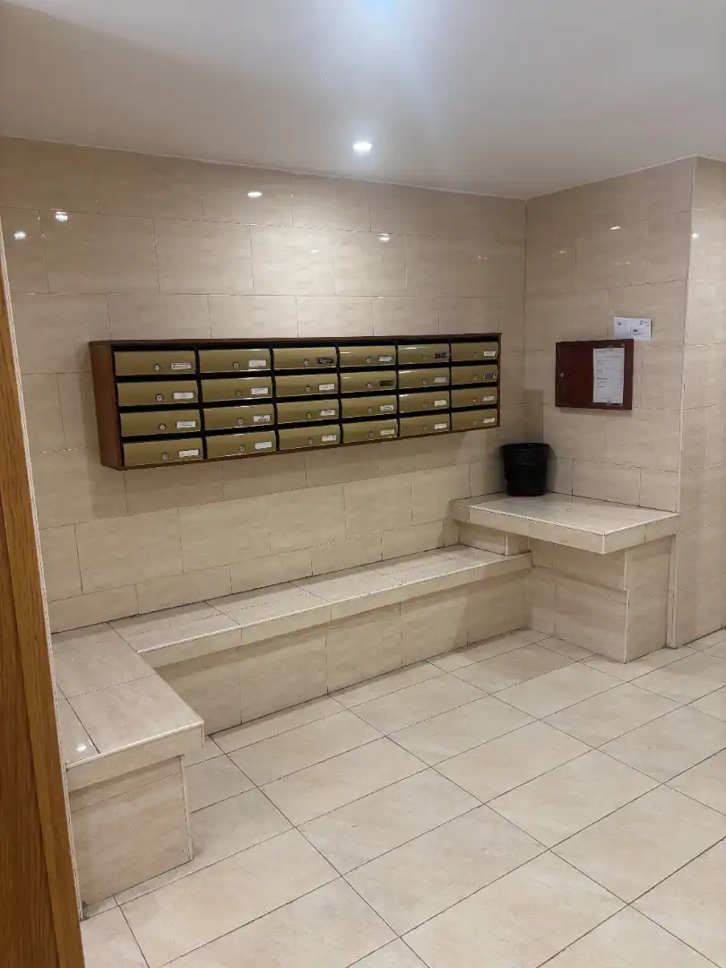 Flat for sale in L'Hospitalet de Llobregat  with Air Conditioner, Furnished and Oven