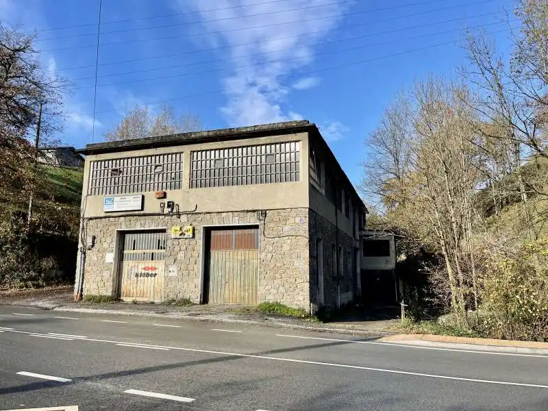 Nave industrial en venta en Osintxu Auzoa Barreiatua