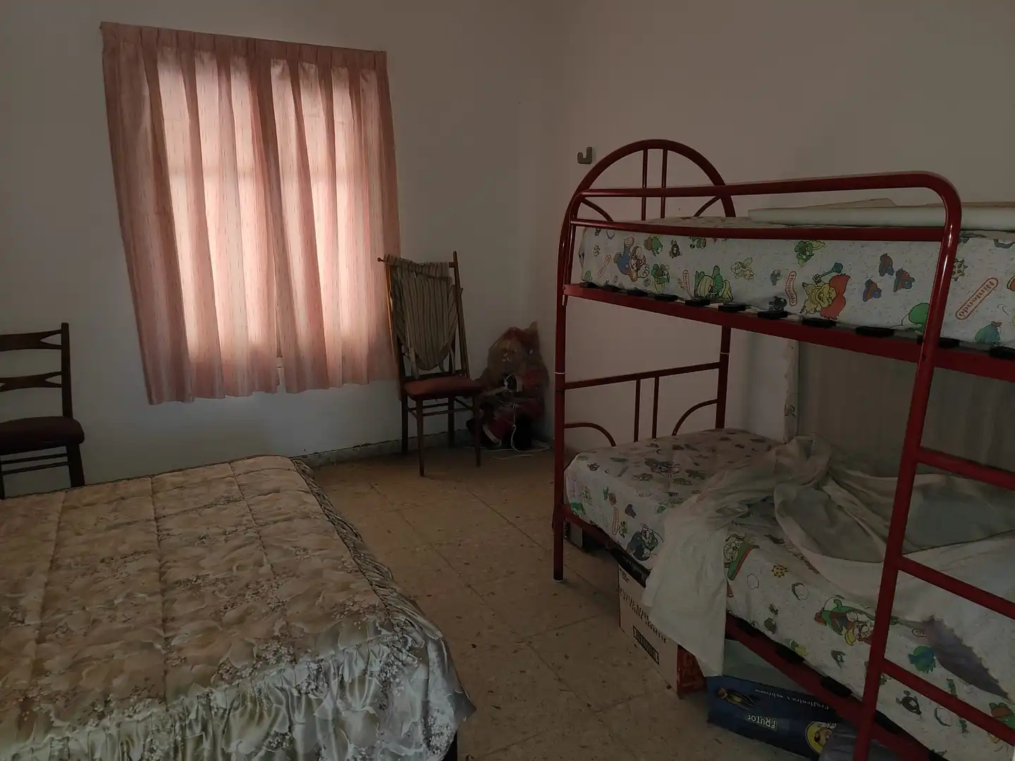 Dormitori de Casa o xalet en venda en Corral de Almaguer amb Calefacció, Jardí privat i Parquet