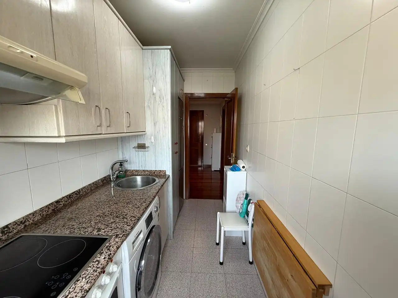 Cocina de Piso en venta en Castro-Urdiales con Calefacción, Parquet y Piscina comunitaria