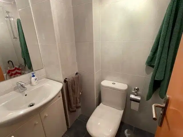 Bany de Apartament en venda en Villafranca del Bierzo amb Traster i Moblat