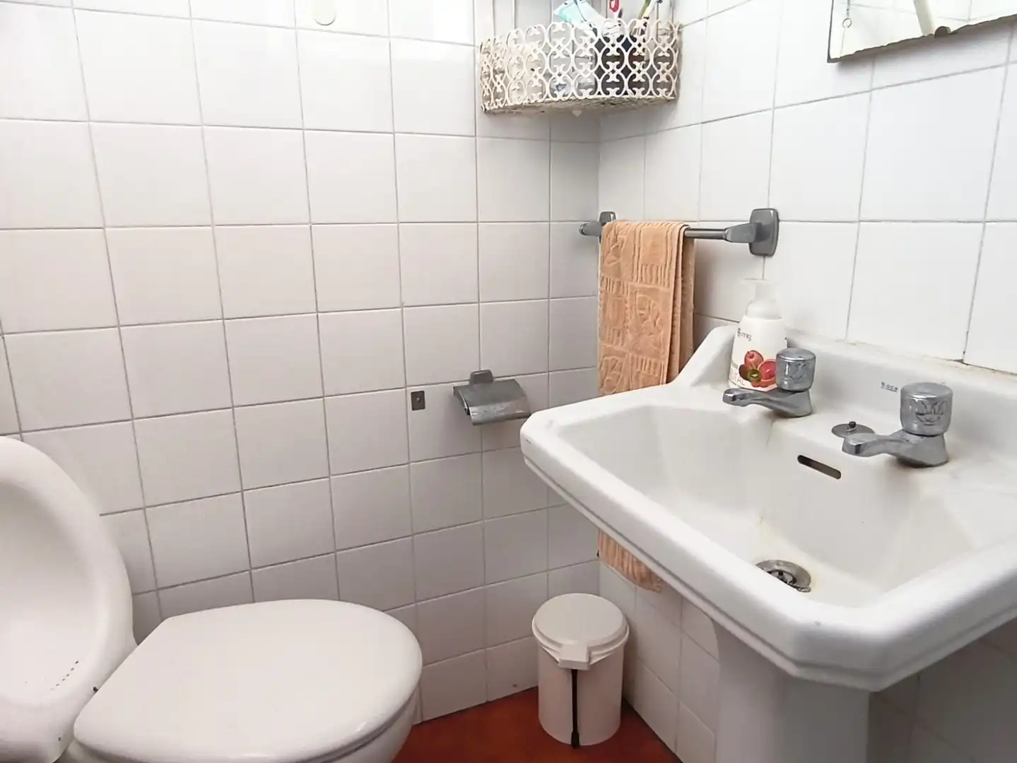 Baño de Piso en venta en Cazalla de la Sierra con Aire acondicionado