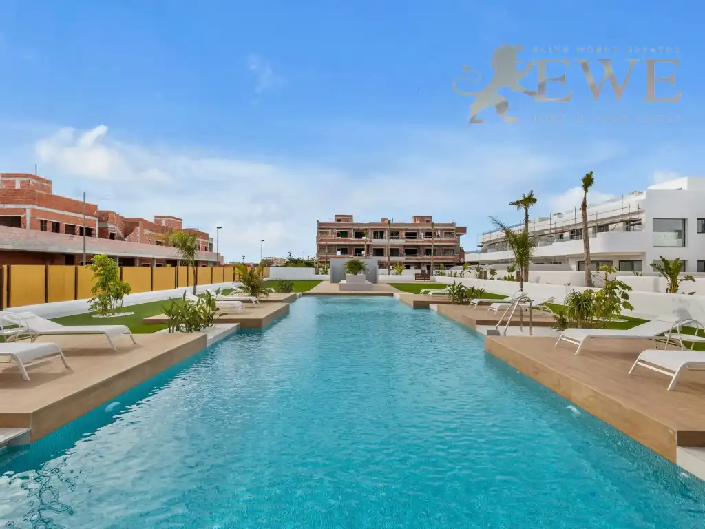 Apartment for sale in Calle Infanta Leonor, imagen 5