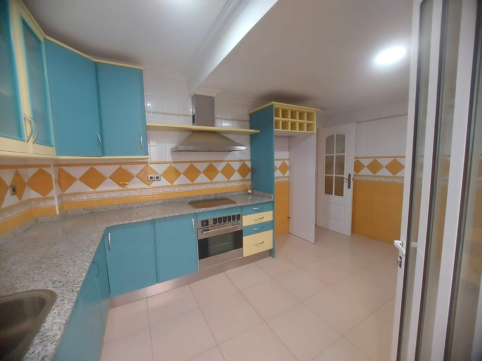 Kitchen of House or chalet for sale in Orihuela  with Terrace, Storage room and Balcony
