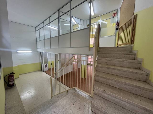 Local comercial en Alquiler en Calle Duquesa de Orleans en Sarrià