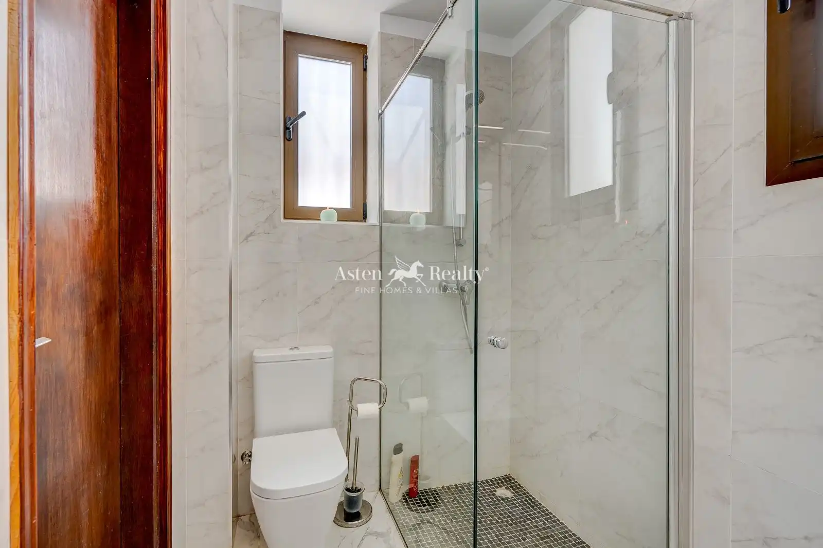 Bungalow con piscina in vendita a Gran Bretaña 6, imagen 20