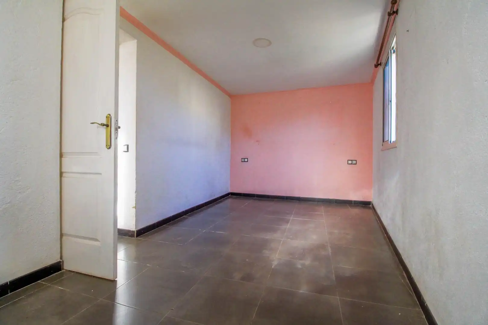 Casa adosada en venda en Cabanes (Girona) amb Jardí privat, Traster i Moblat