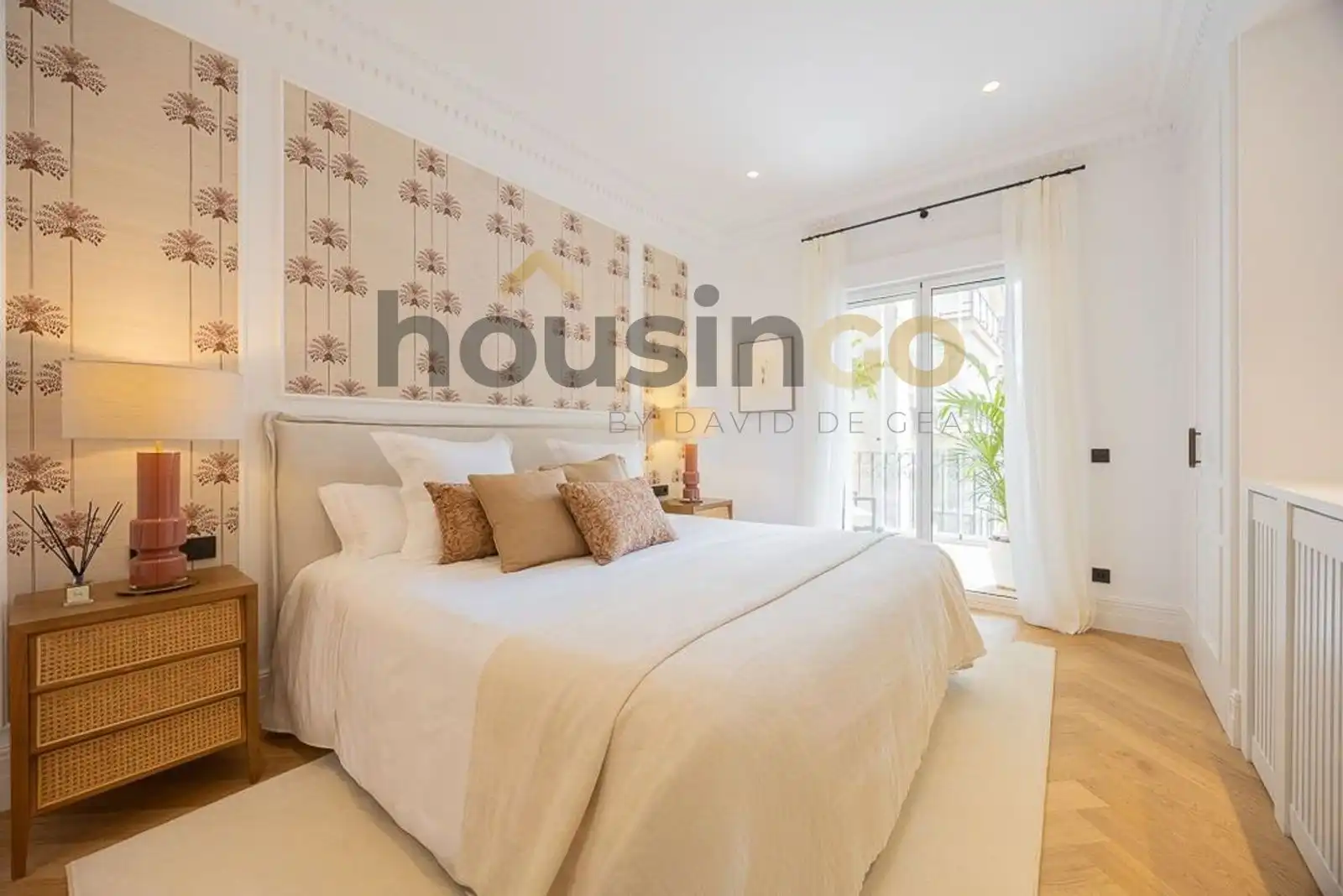 Bedroom of Flat for sale in Madrid  with Air Conditioner, Heating and Parquet flooring