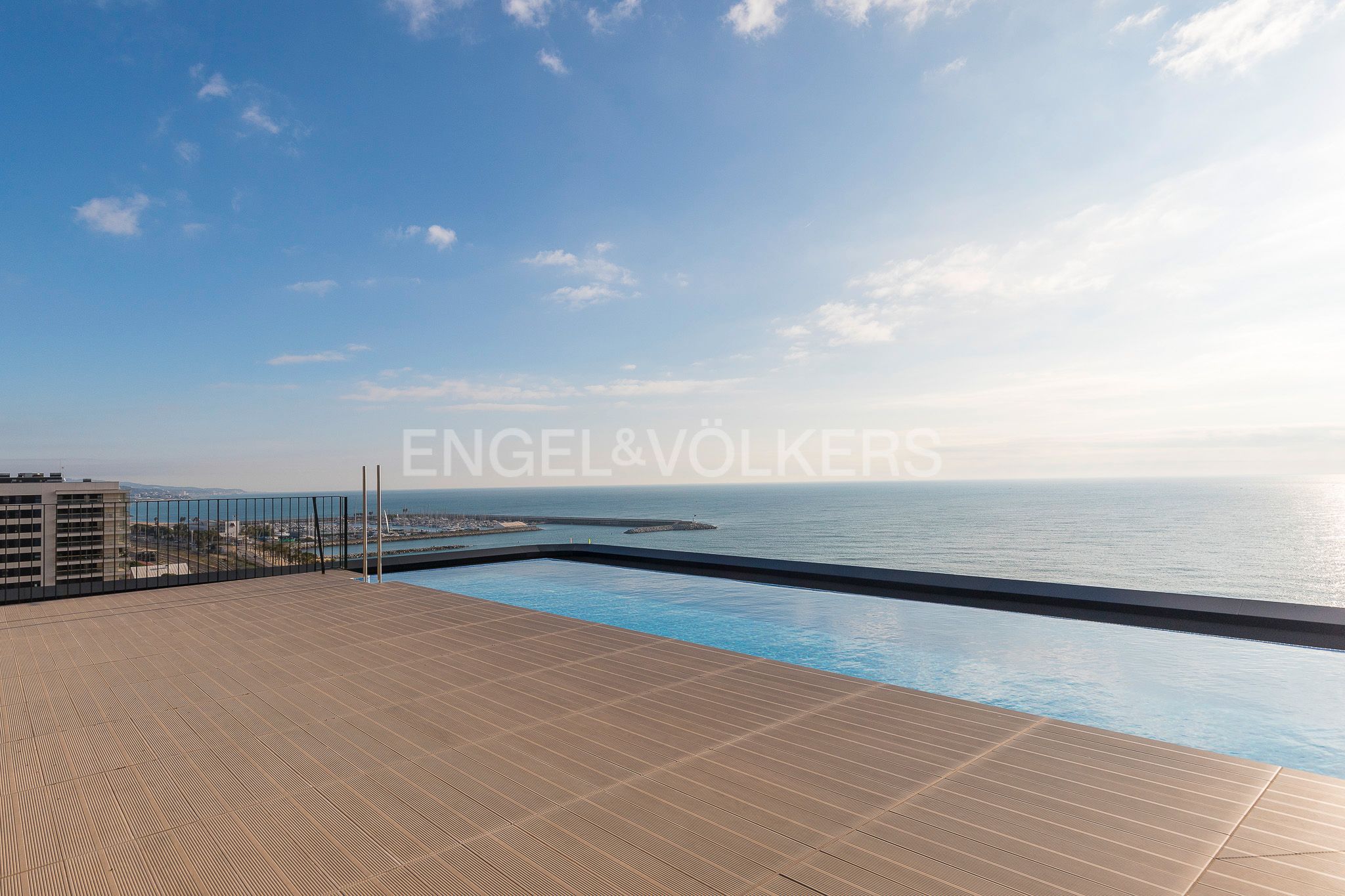 Swimming pool of Apartment for sale in Mataró  with Air Conditioner, Heating and Parquet flooring