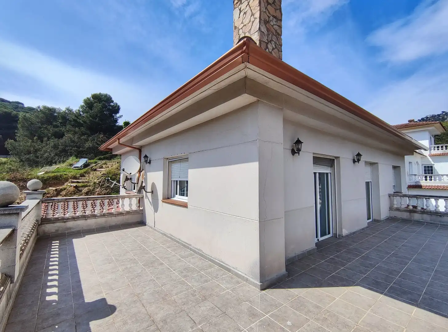 Detached house with terrace for sale in Canyelles, imagen 4