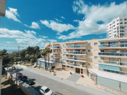 Vista exterior de Apartament en venda en Salou amb Aire condicionat, Calefacció i Jardí privat