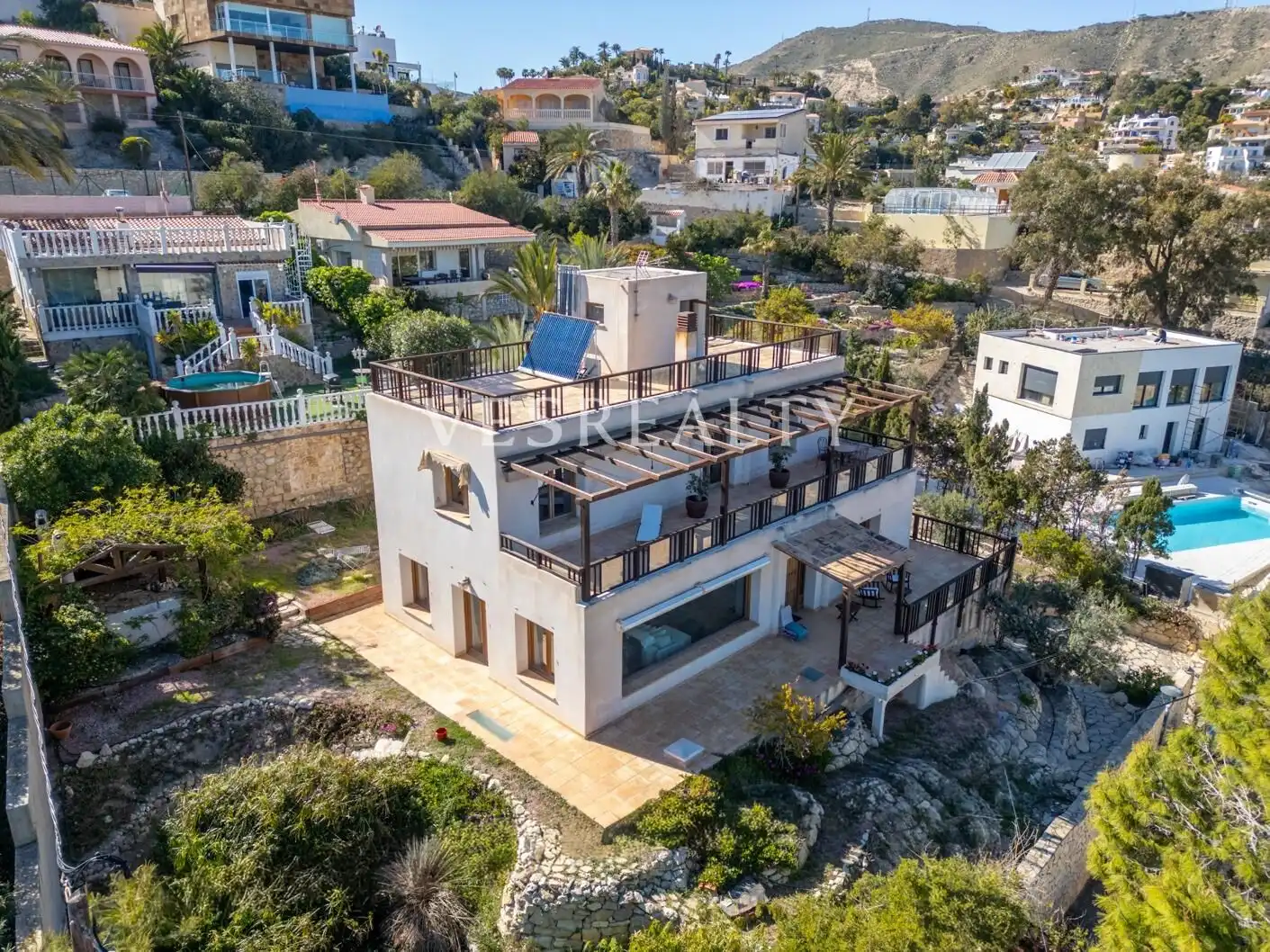 Vista exterior de Casa o xalet en venda en El Campello amb Calefacció, Jardí privat i Terrassa