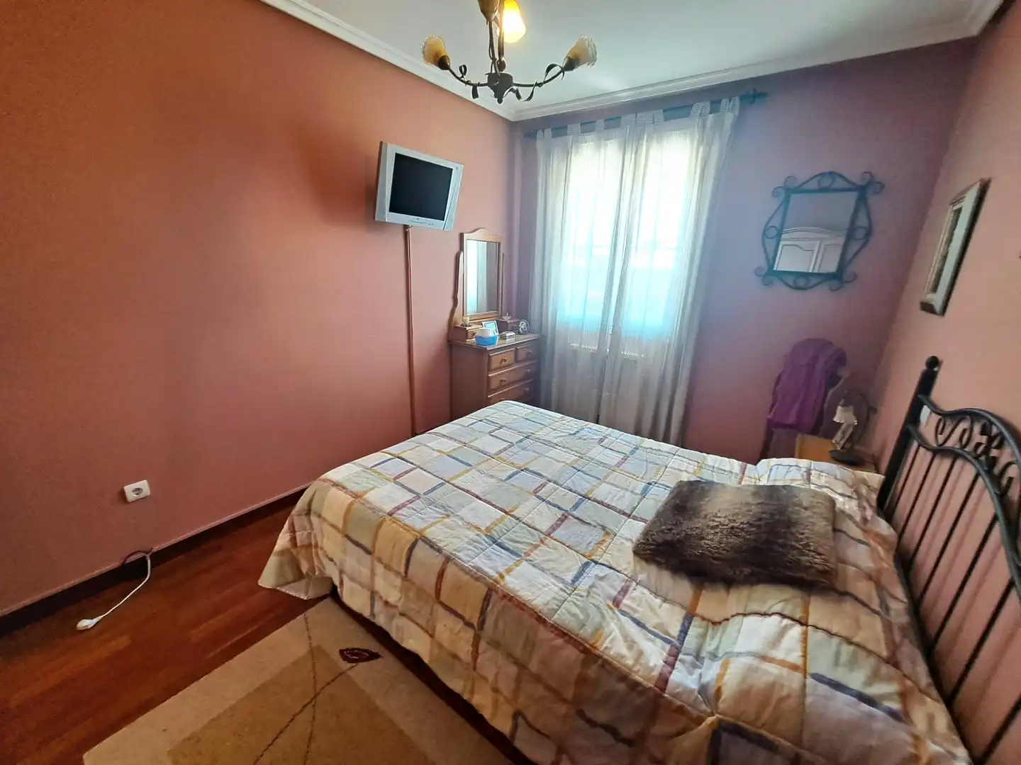 Schlafzimmer von Einfamilien-Reihenhaus zum Verkauf in Zarratón mit Heizung, Terrasse und Möbliert