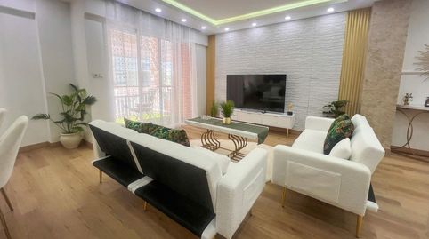 Foto 3 de Apartamento en venta en Calle C. Canónigo Torres, 15, Centro - Muelle Pesquero, Torrevieja