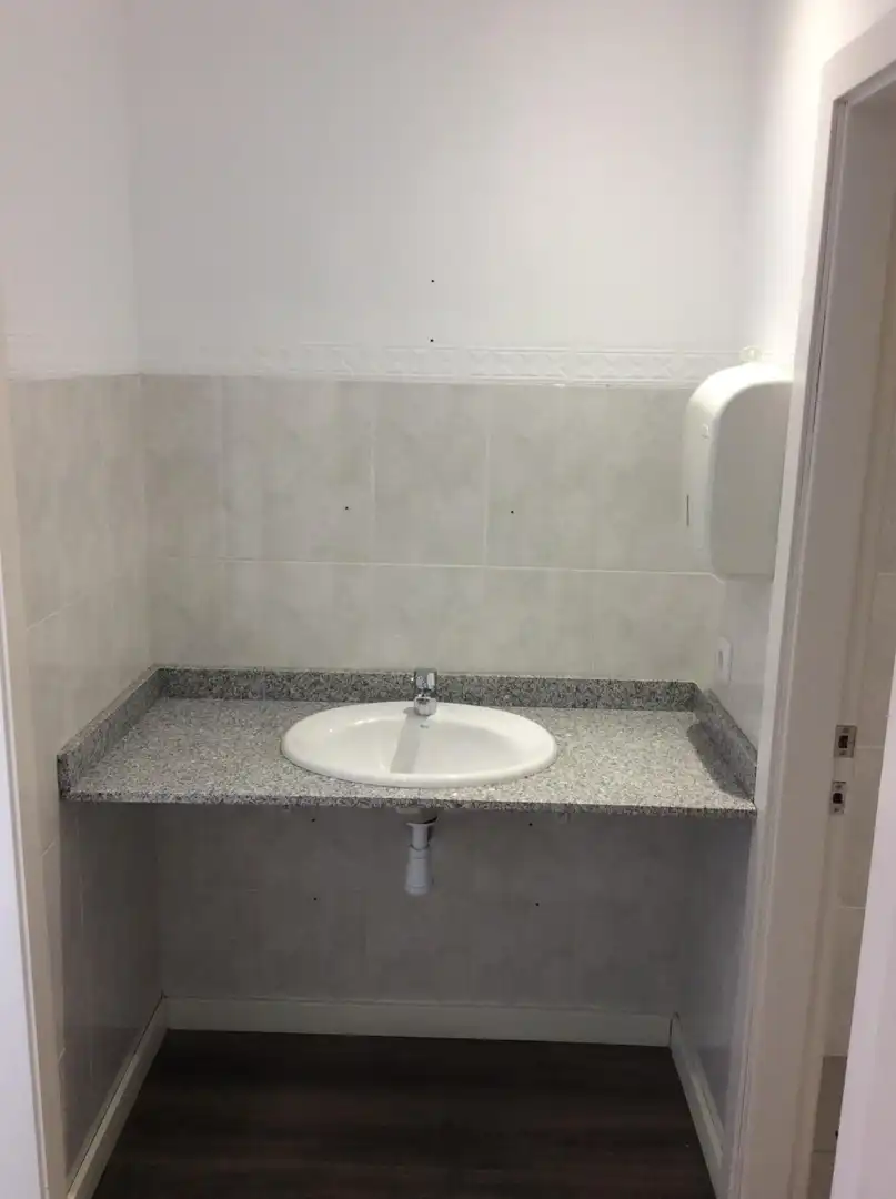 Local comercial en venta en Centre Vila, imagen 5