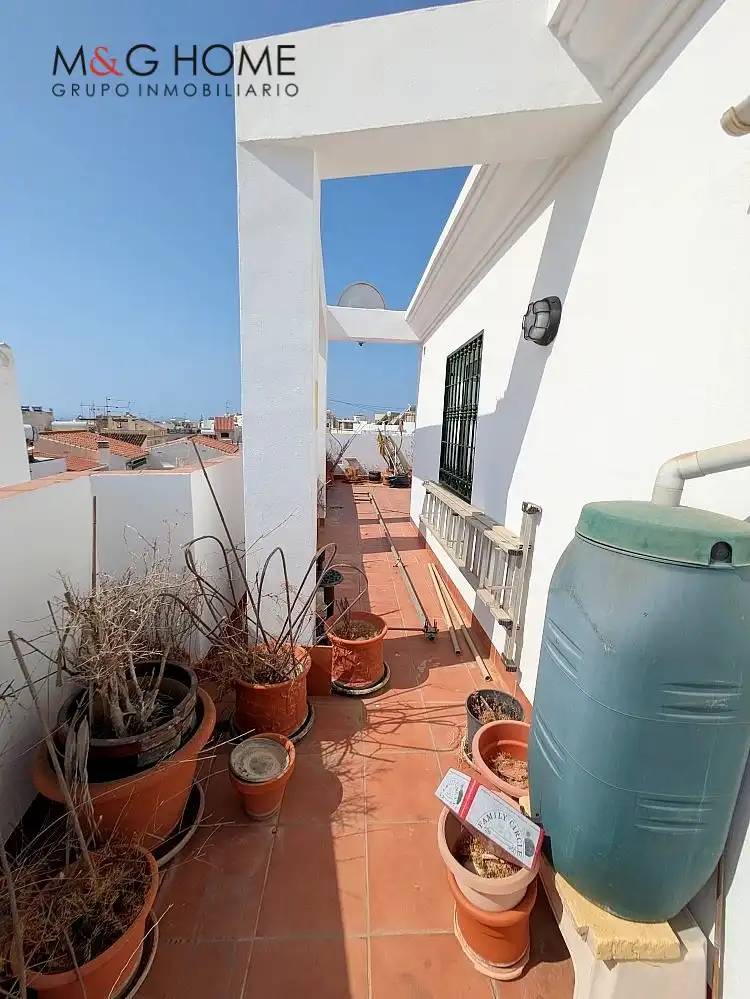 Terrasse von Maisonette zum Verkauf in Nerja mit Terrasse, Abstellraum und Möbliert