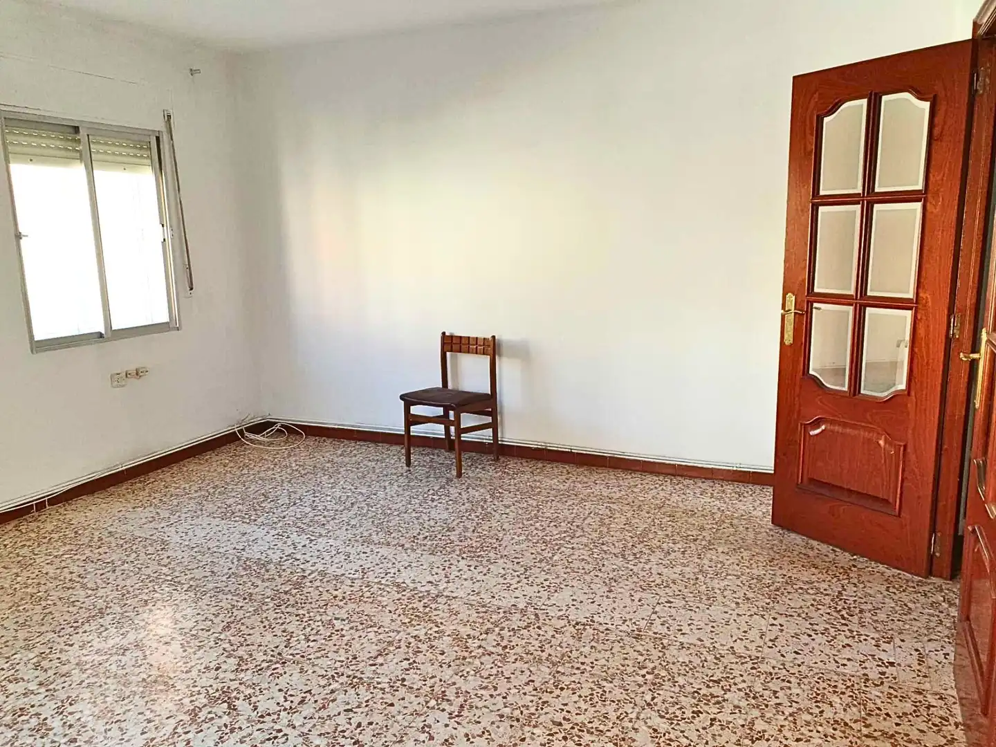 Wohnzimmer von Wohnung zum Verkauf in Ibdes mit Heizung und Terrasse