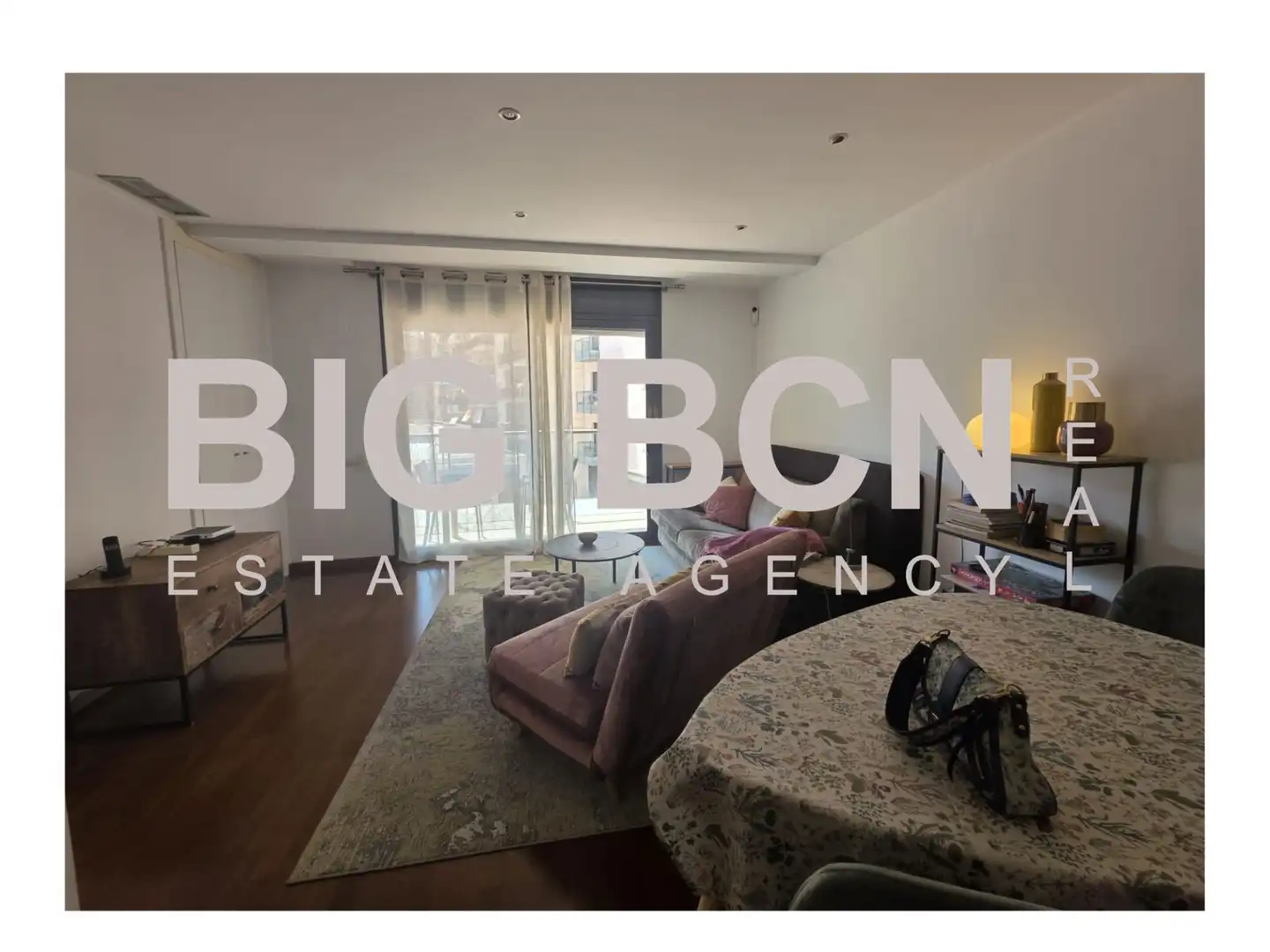 Bedroom of Flat for sale in Barcelona  with Air Conditioner, Heating and Parquet flooring
