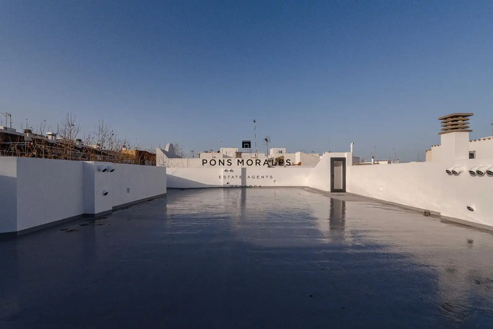 Vista exterior de Casa adosada en venta en Ciutadella de Menorca con Aire acondicionado, Calefacción y Jardín privado