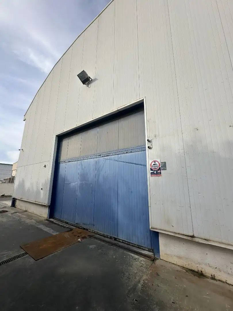 Exterior view of Industrial buildings for sale in Llucmajor