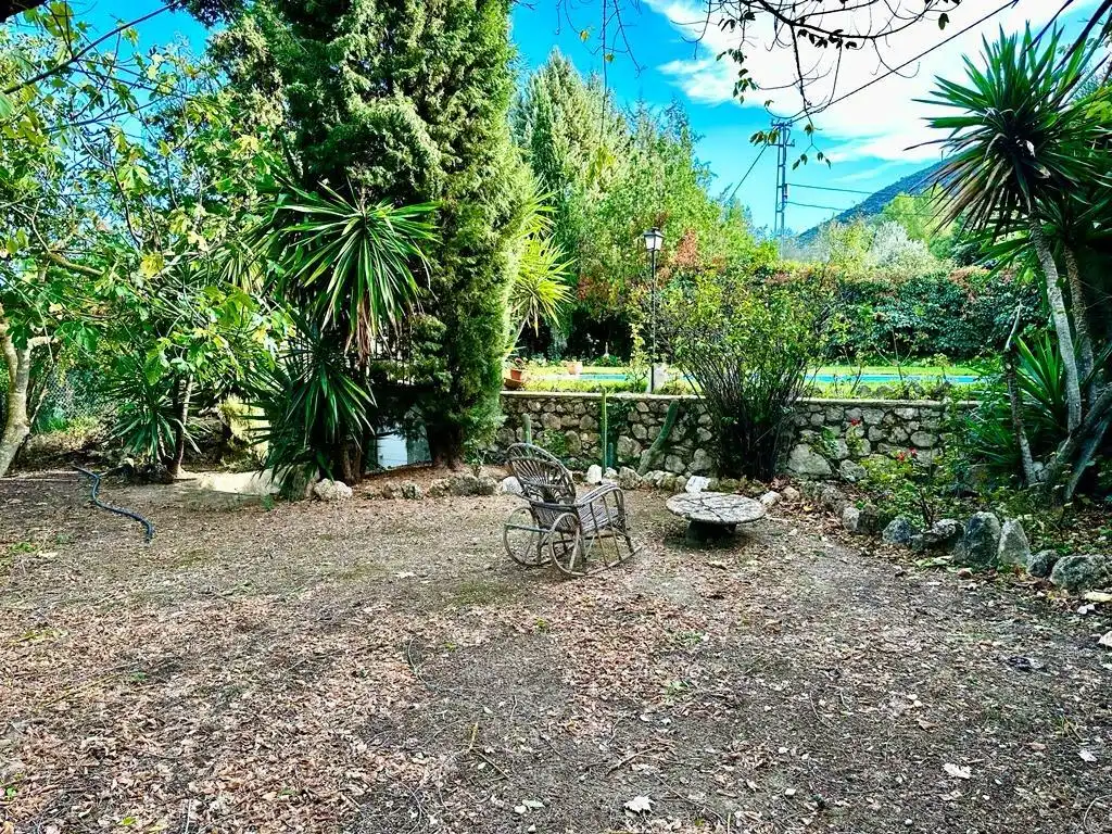 Jardí de Finca rústica en venda en Carcabuey amb Calefacció, Traster i Piscina