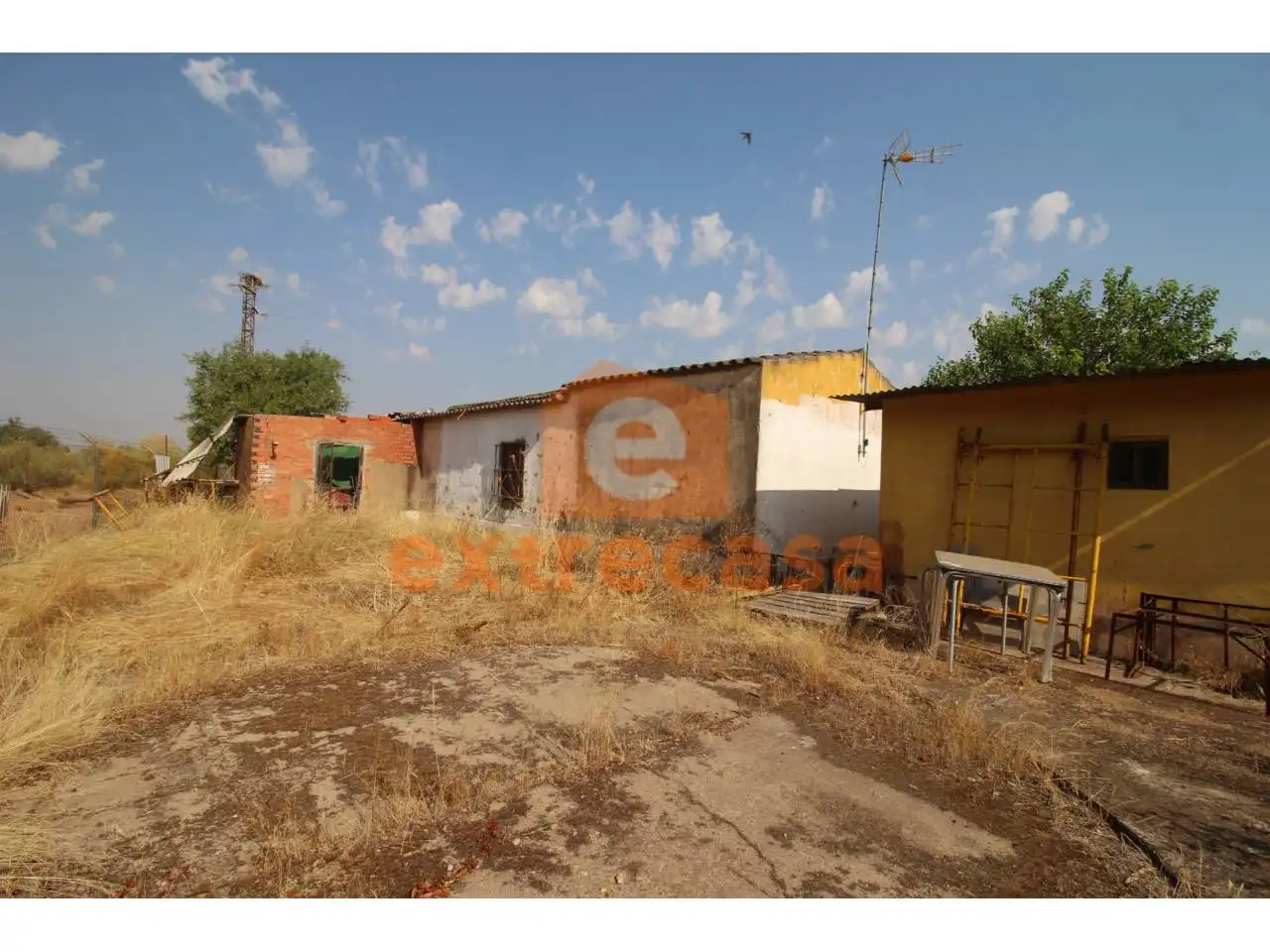 Haus oder Chalet zum Verkauf in Badajoz mit Privatgarten
